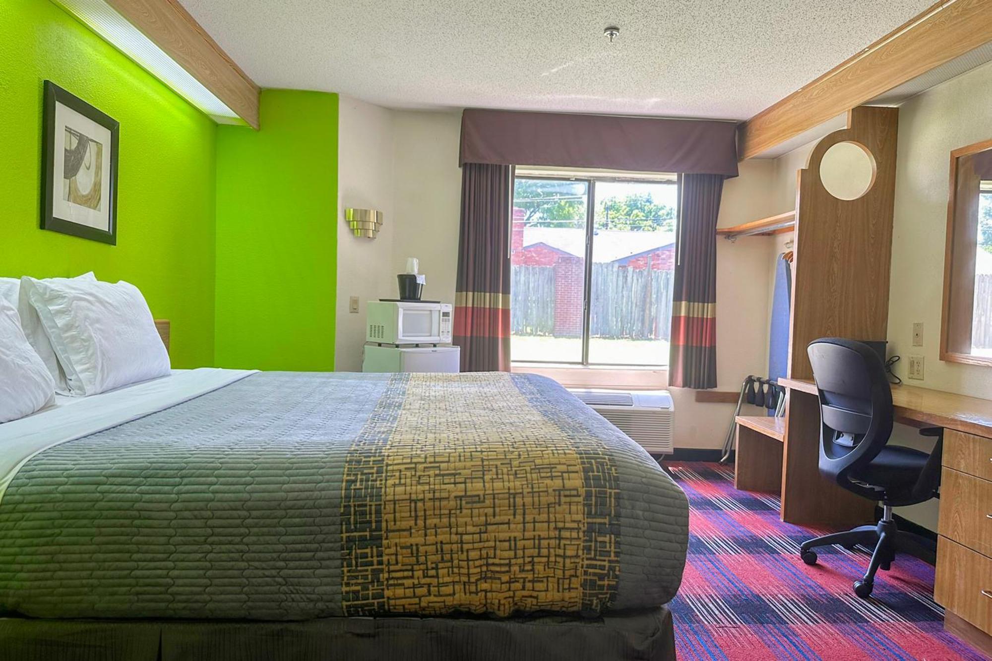 4 Affordable Hotels Close to Putt-Putt Family Park Memphis