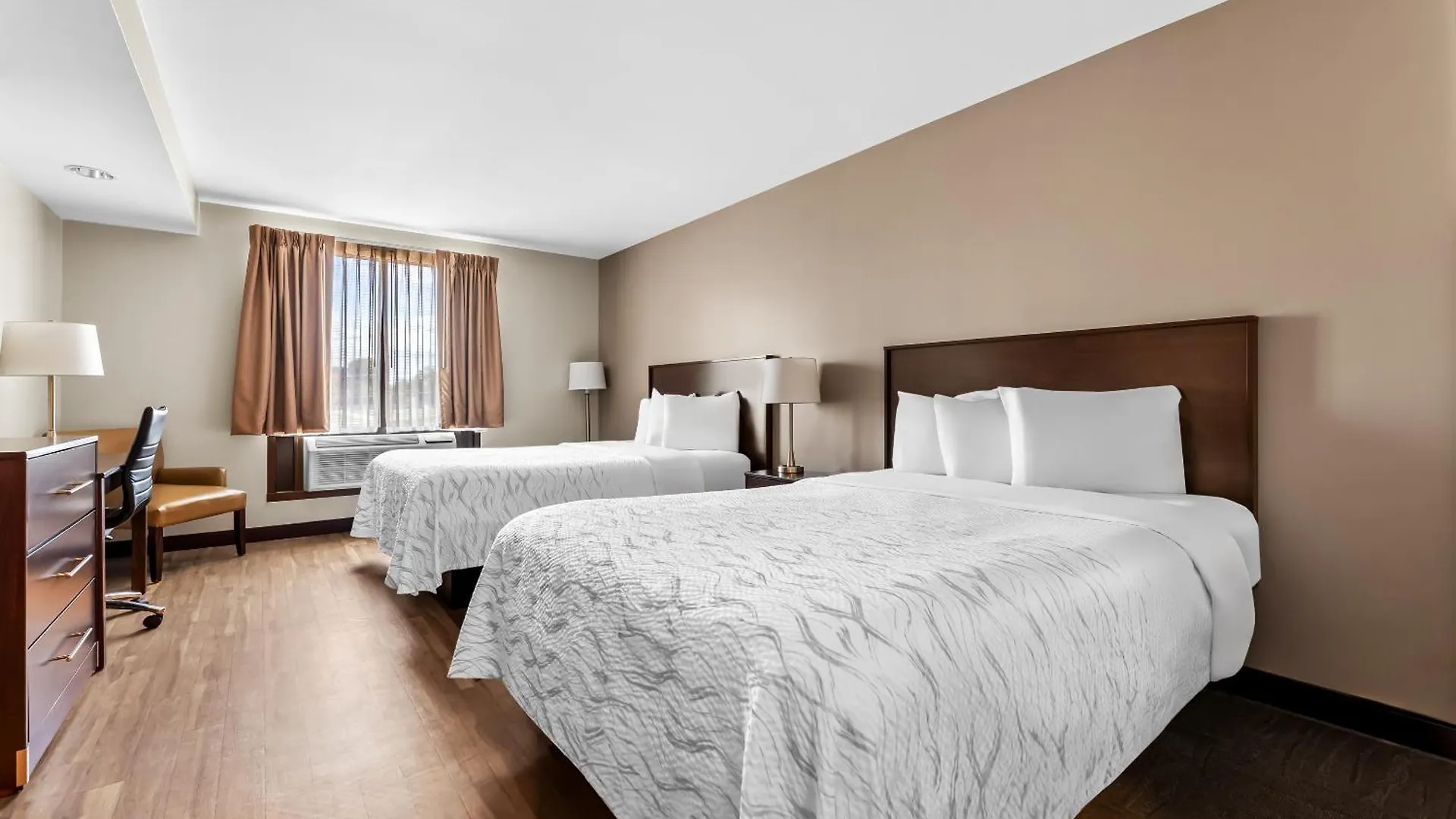 4 Smart Family-Friendly Hotels in Adirondack Mountains