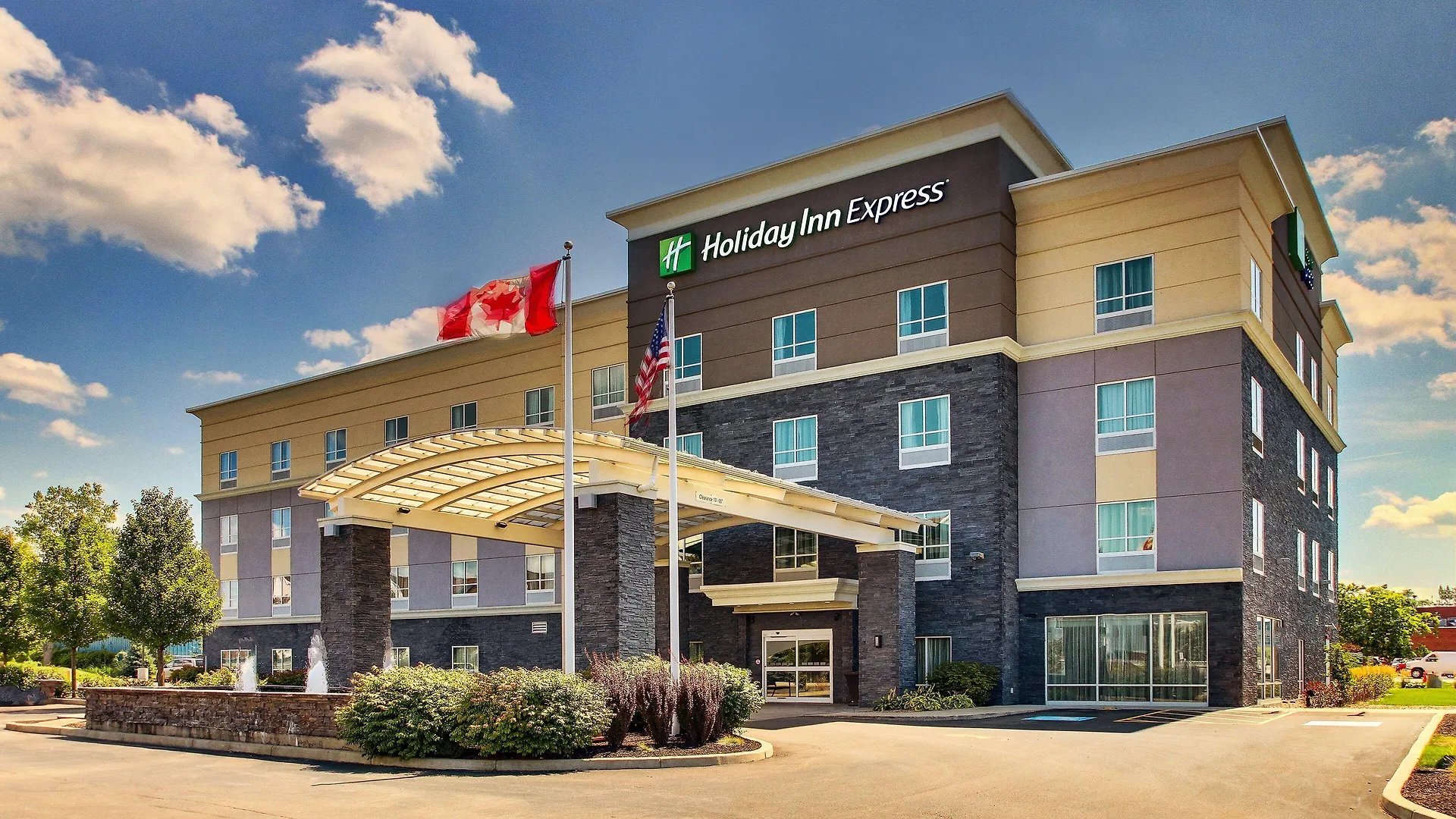 5 Airport Hotels Near Walden Galleria Mall Worth Booking