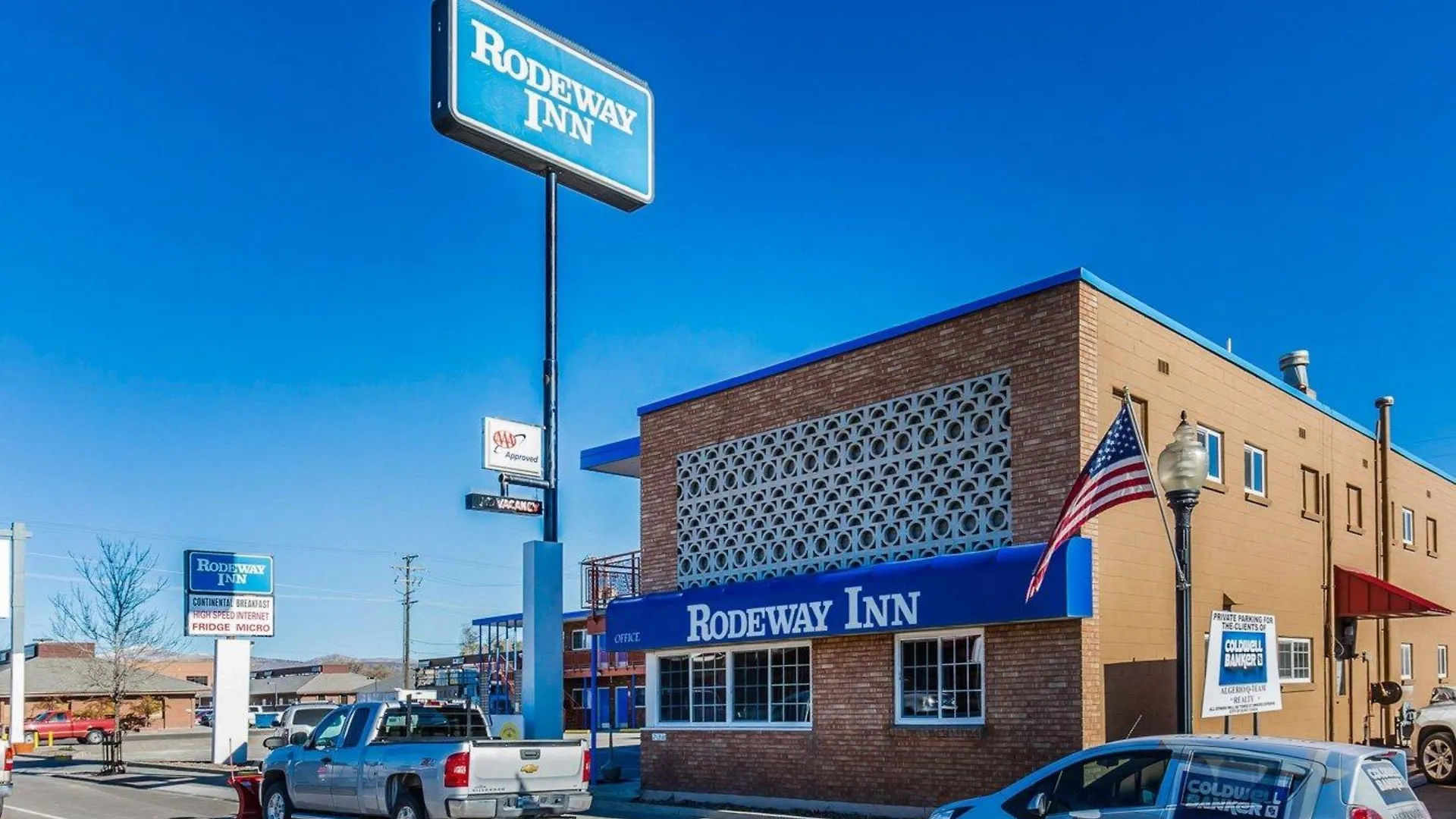 Staying Near Northern Nevada Community College: 4 Budget Hotels Compared