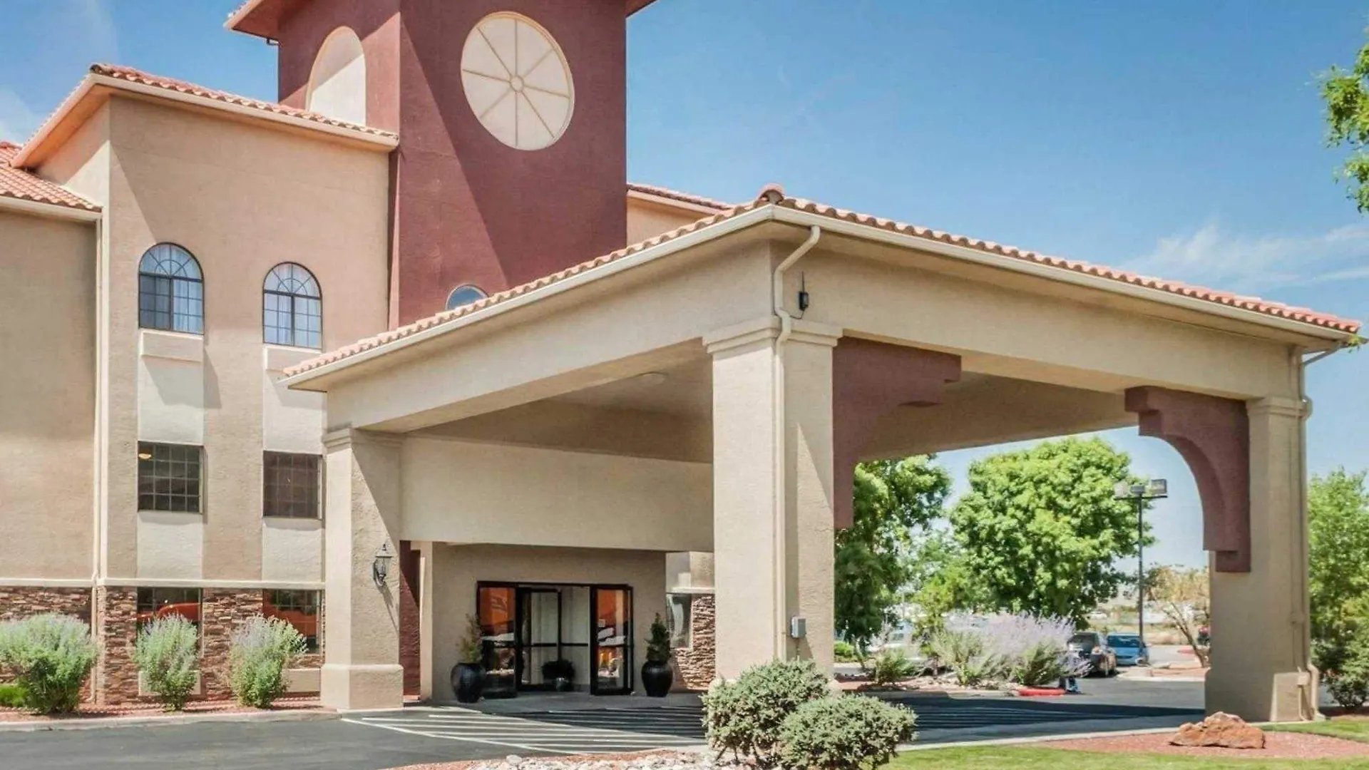 Where to Stay Near Explora: 4 Cheap Hotels in Albuquerque