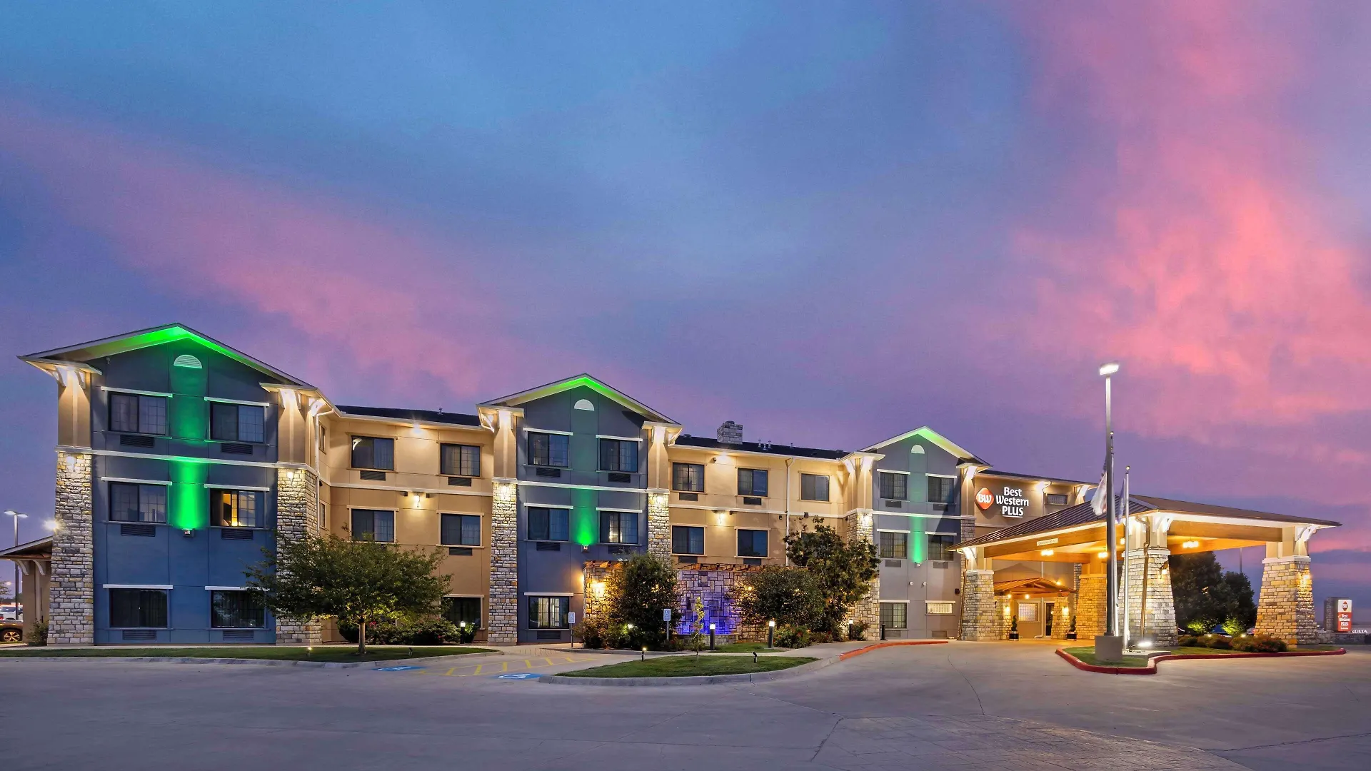 Where to Stay in Kansas: 15 Best Family-Friendly Hotels